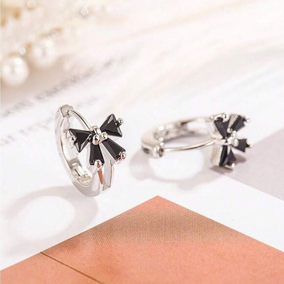 Bow Inlaid Zirconia Decorative Delicate Earrings - Picture 3 of 9